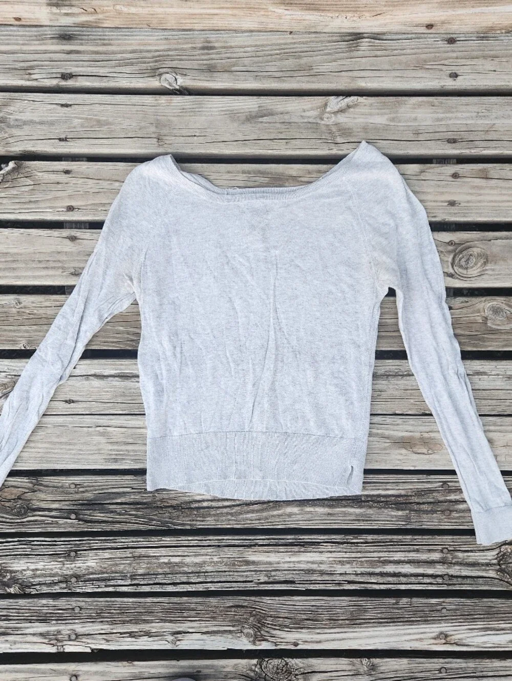 American Eagle Outfitters Small Light Gray Knit Sweater Lightweight Fall Winter